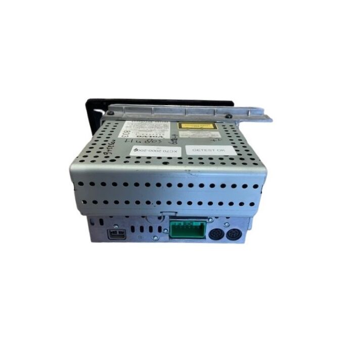 Erleben Sie die perfekte Mischung aus Stil und Funktionalität mit dem Volvo Radio HU-603 für Volvo V70, S60 und XC70 Modelle ab 2003. Dieses gebrauchte Teil mit der Volvo-Teilenummer 8698835 verspricht trotz kleiner Mängel eine überlegene Leistung.