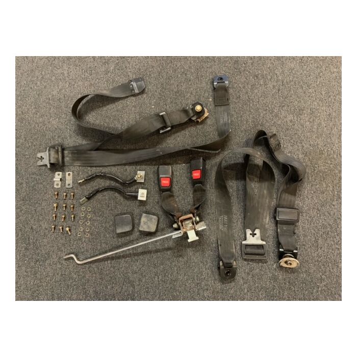 Drittes Sitzbank 245 inkl. Gurte + Montageset, Rücksitz, Rückbank, Volvo 240 Station & 245, Gebrauchtes Produkt.