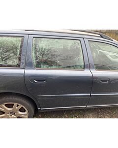 Türverkleidung rechts hinten für Volvo V70 in Metallic Blau 446, Beifahrerseite