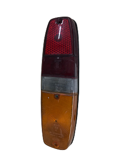 Produktname: "Volvo 145 245 -1980 Komplettes Linkes Rücklicht (Gebraucht)"

Kurzbeschreibung: "Perfekt funktionierendes, gebrauchtes Rücklicht für Ihren Volvo. Einfache Installation."